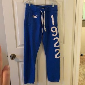 Hollister sweatpants size M